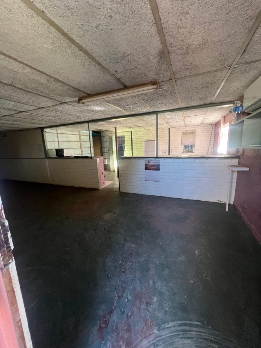 To Let commercial Property for Rent in Klerksdorp Industrial North West